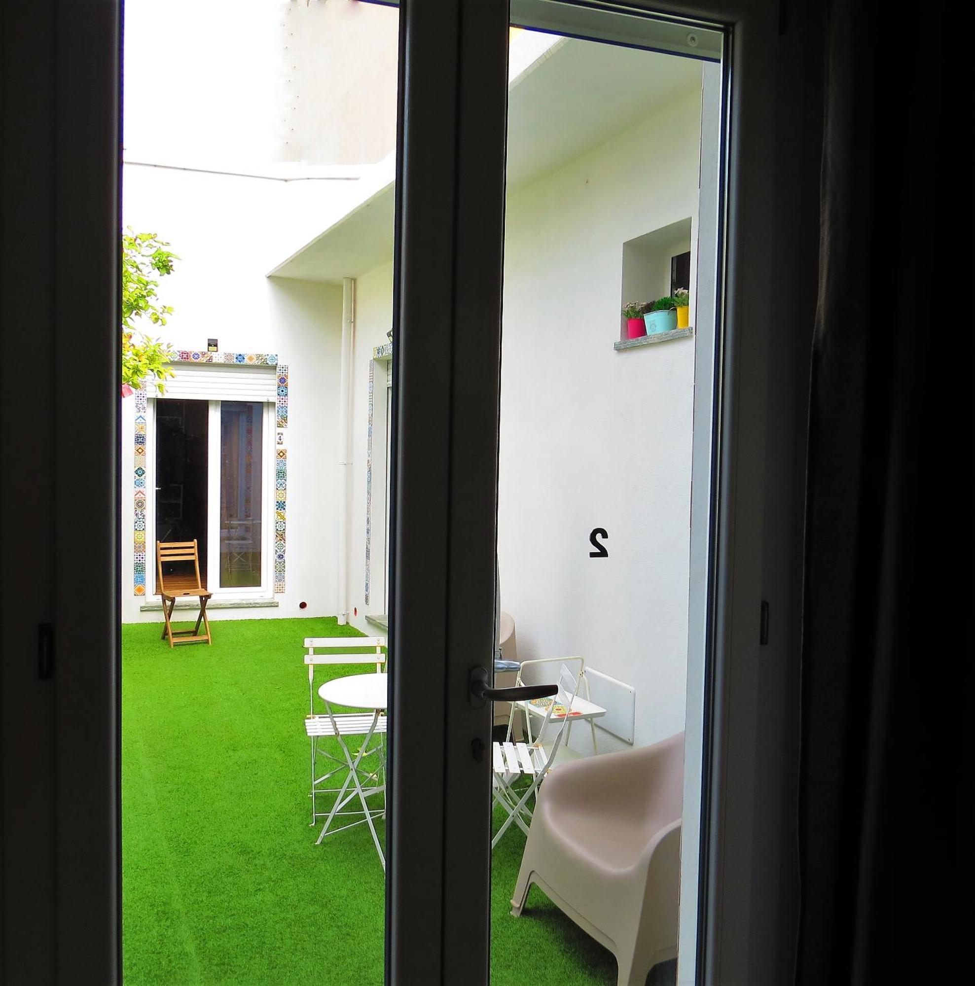 Lemontreeqse Apartment Quartu SantʼElena Стая снимка